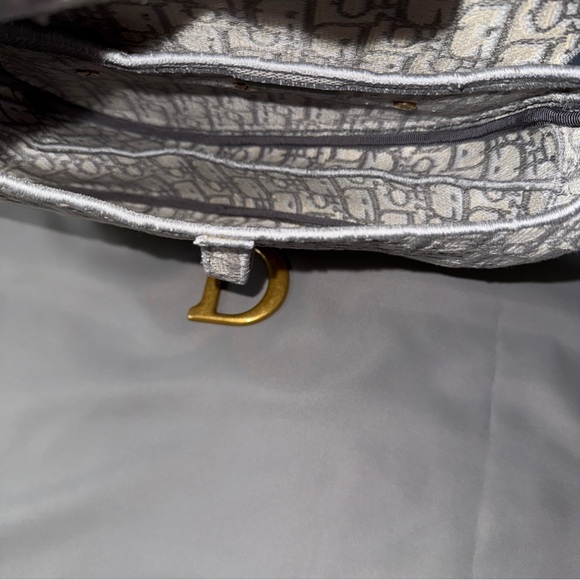 Dior Saddle Bag with Gery Dior Oblique Embroidery - Picture 9 of 10